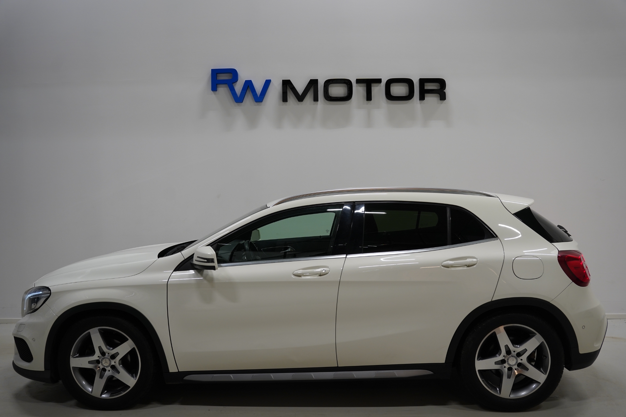 Mercedes-Benz GLA 2015, photo 3/10