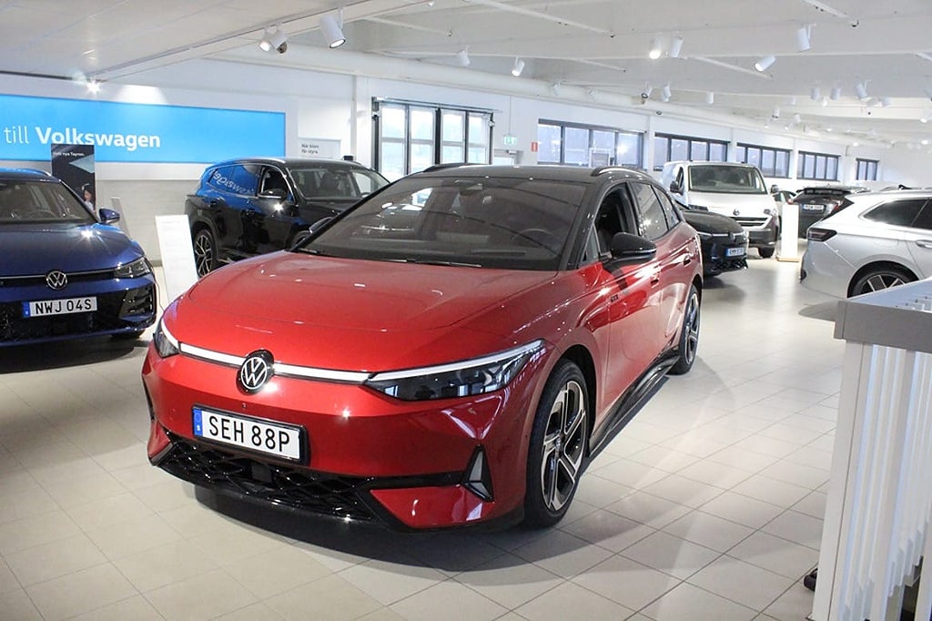 Volkswagen ID.7 GTX Tourer 86KWH 340HK Drag