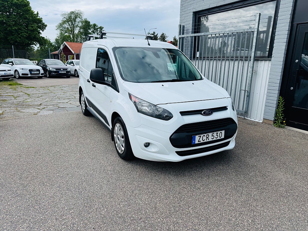 Ford transit Connect 220 1.5 TDCi 100HK / DRAG / VÄRMARE / 5200Mil