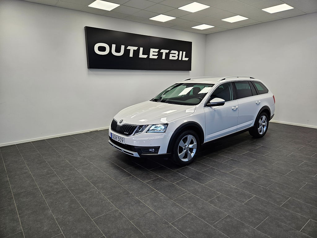 Skoda Octavia Scout TDI 150hk 4x4 Premium Värmare Navi Drag