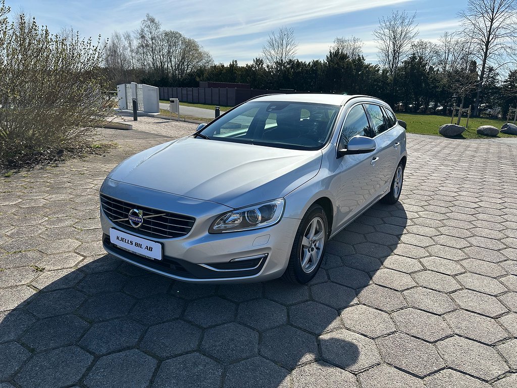 Volvo V60 D3 Momentum, Dragkrok, Kamrem bytt