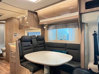 Husbil-halvintegrerad Kabe TMRX 780 LXL 13 av 30