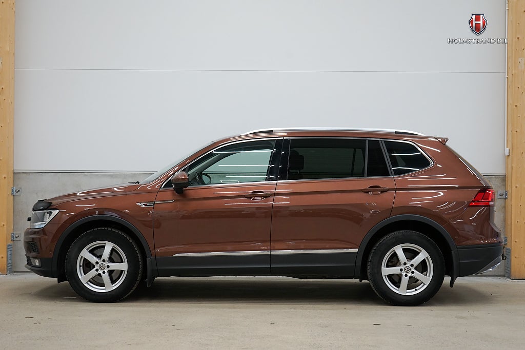 Volkswagen Tiguan Allspace TSI 4M 7-sits Värmare Drag LED-ramp Carplay