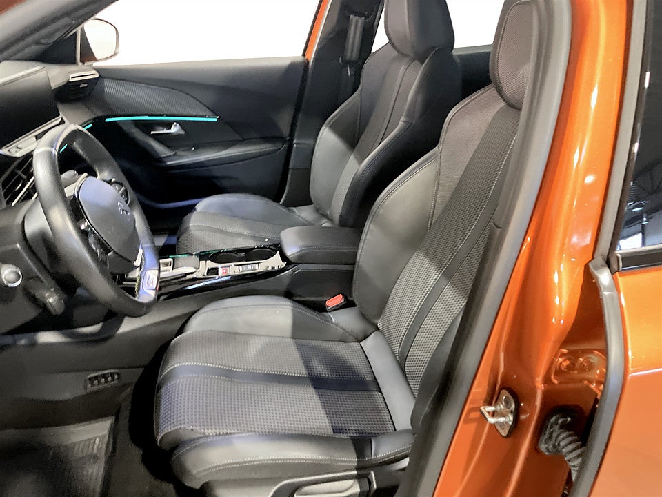 Bild på Peugeot e-2008 GT 50 kWh 136hk Aut B-KAMERA NAVI