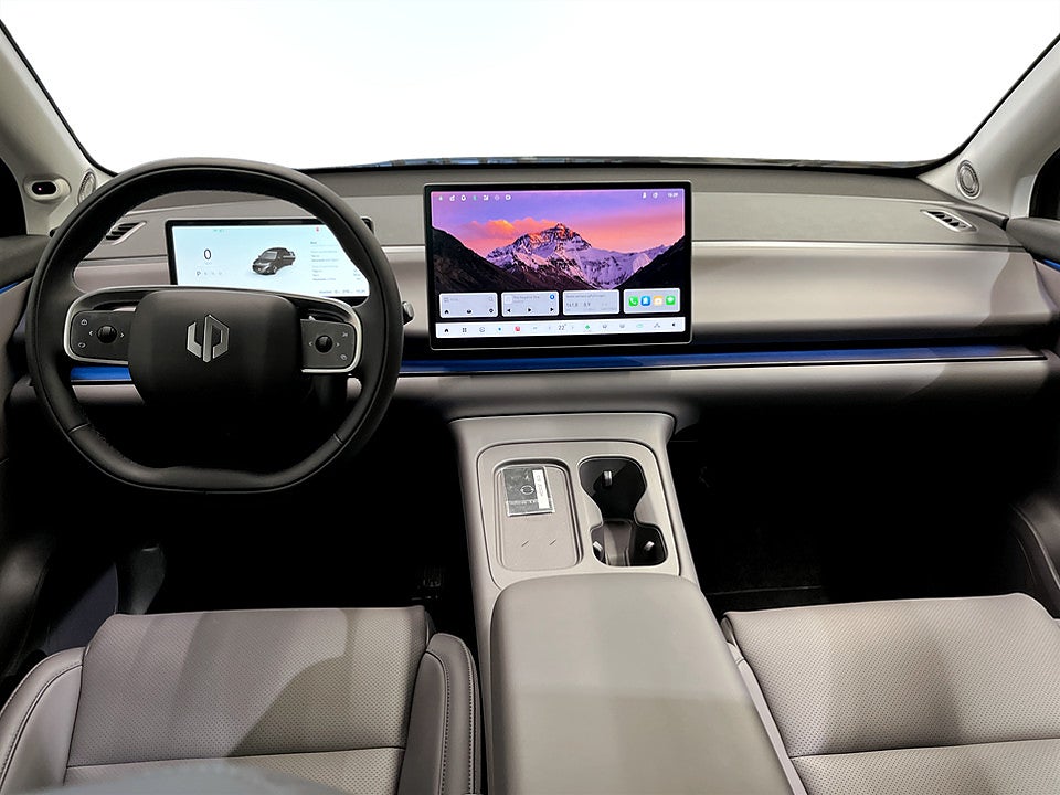 Bild på Leapmotor C10 EREV Design ProMax räckvidd 970km - OMGÅENDE LEVERANS!