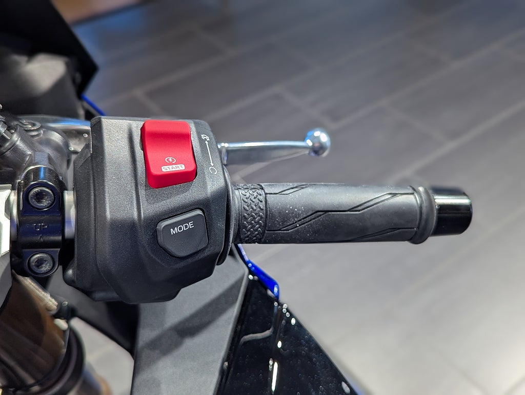 Yamaha YZF-R9/Räntekampanj 3,45% / Icon Blue/ Omgående leverans!