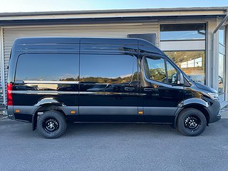 Transportbil - Skåp Mercedes-Benz Sprinter 12 av 23