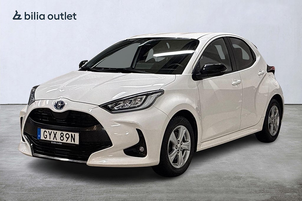 Toyota Yaris Hybrid CVT Style 116hk Backkamera Rattvärm