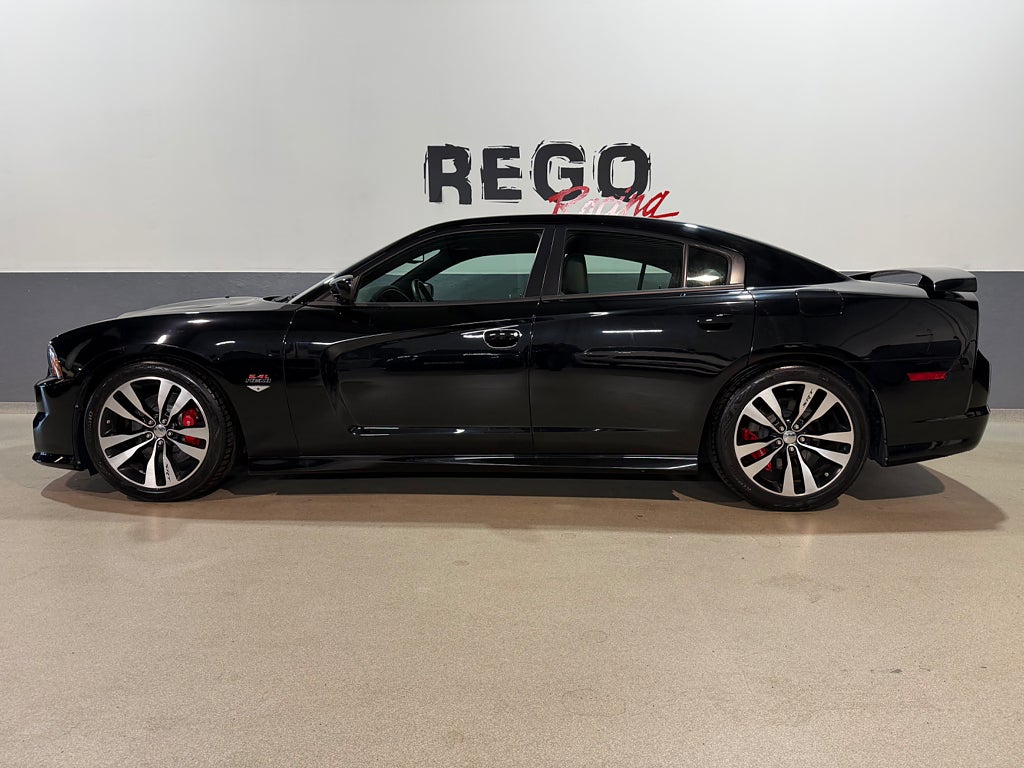 Dodge Charger SRT-8 HEMI 476hk