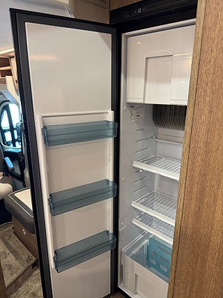 Husbil-halvintegrerad Dethleffs Trend T 7057 AUTOMAT 9 av 19