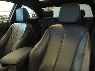 Sportkupé BMW M240 11 av 23