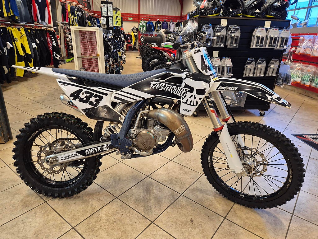 Husqvarna TC 85 endast 34 timmar 