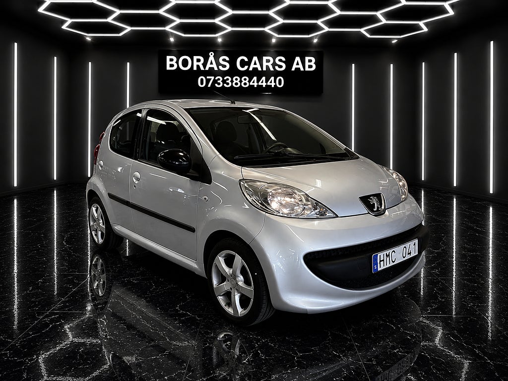 Peugeot 107  1.0  (68hk) 5-dörrar*Nybesk