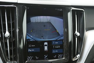 SUV Volvo XC60 19 av 21