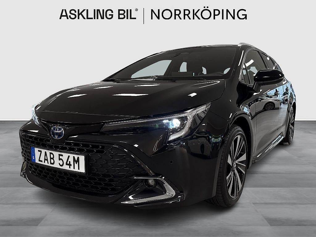 Toyota Corolla Touring Sports Hybrid Style App-styrd värmare 140hk 