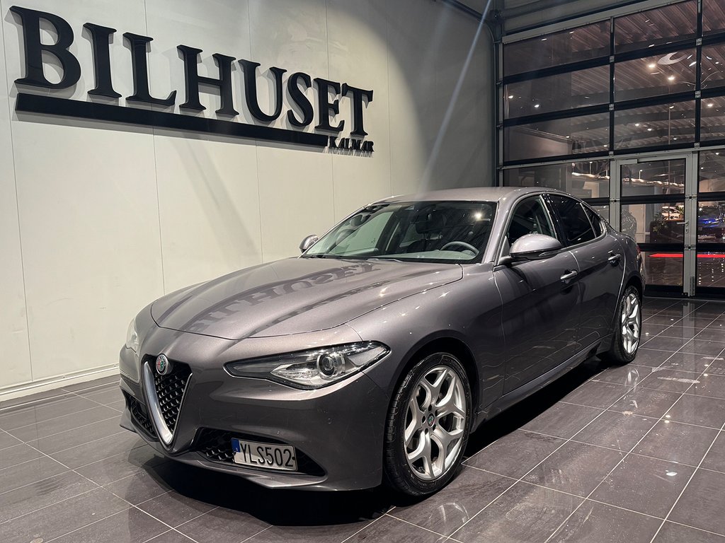 Alfa Romeo Giulia 2.0 Turbo 16V Super Backkamera 