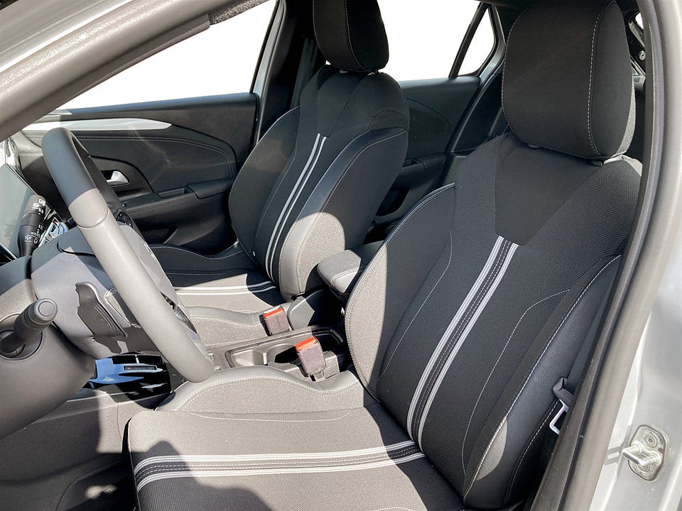 Bild på Opel Corsa GS 1.2 PT 100hk Aut SENSORER CARPLAY