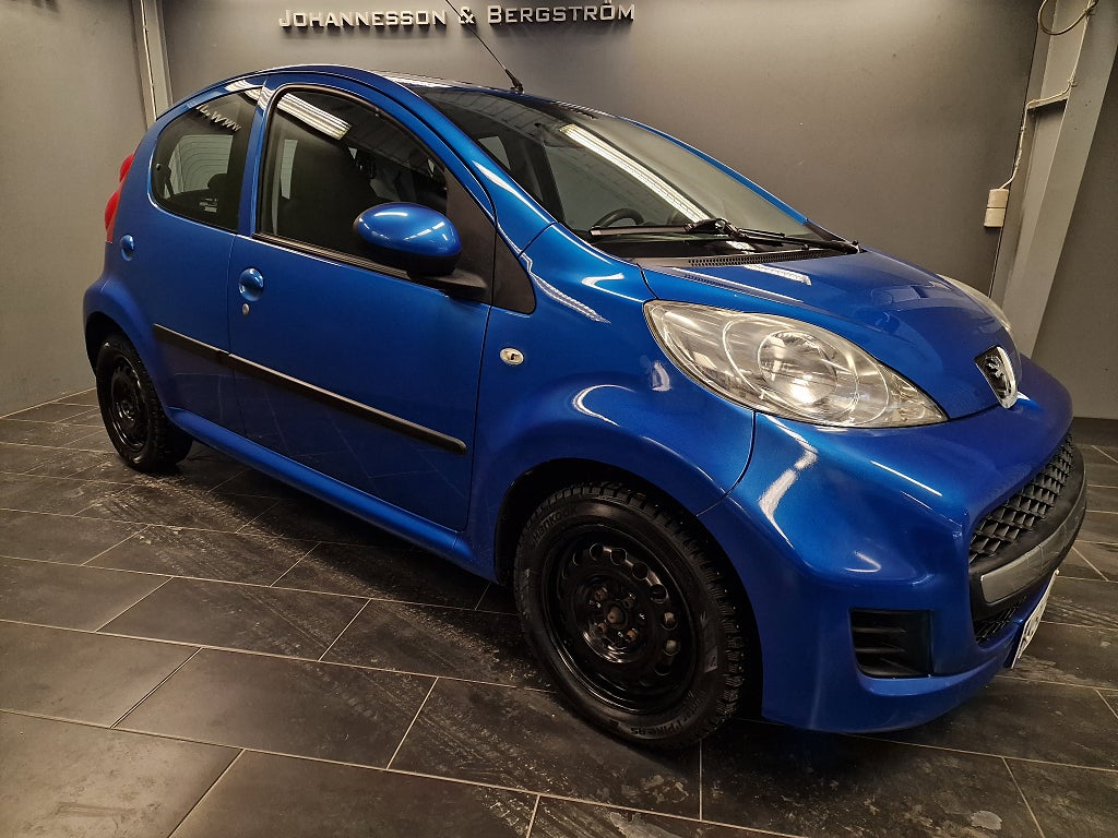 Peugeot 107 1.0 Komfort paket 5D / AC / End 11.300 mil