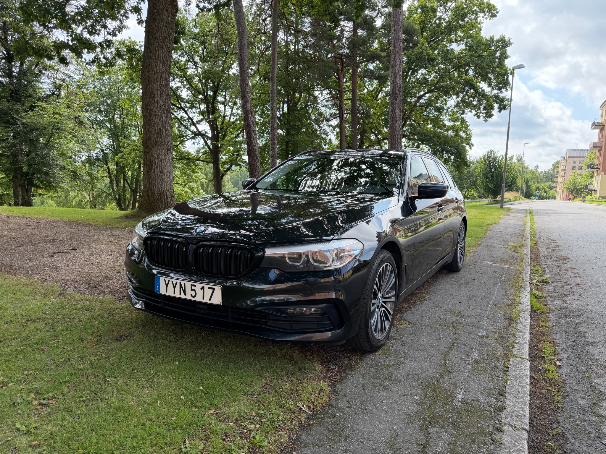 BMW 520 2019, kuva 2/46