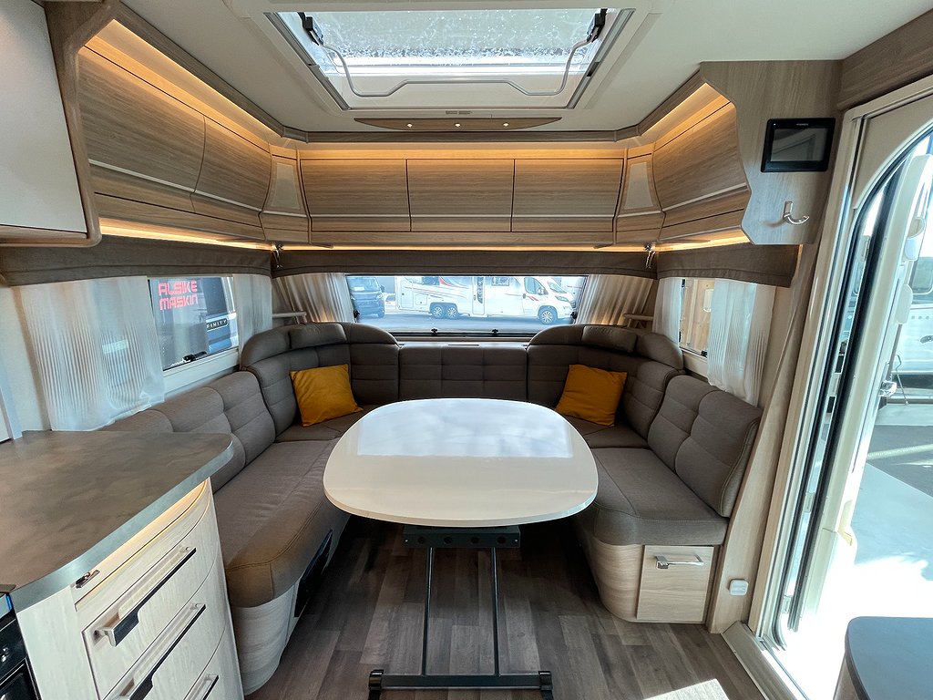 Kabe Royal 520 XL KS /ALDE/Solcell/Ugn/Väldigt fint skick - Kabe