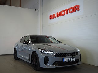 Halvkombi Kia Stinger 1 av 24