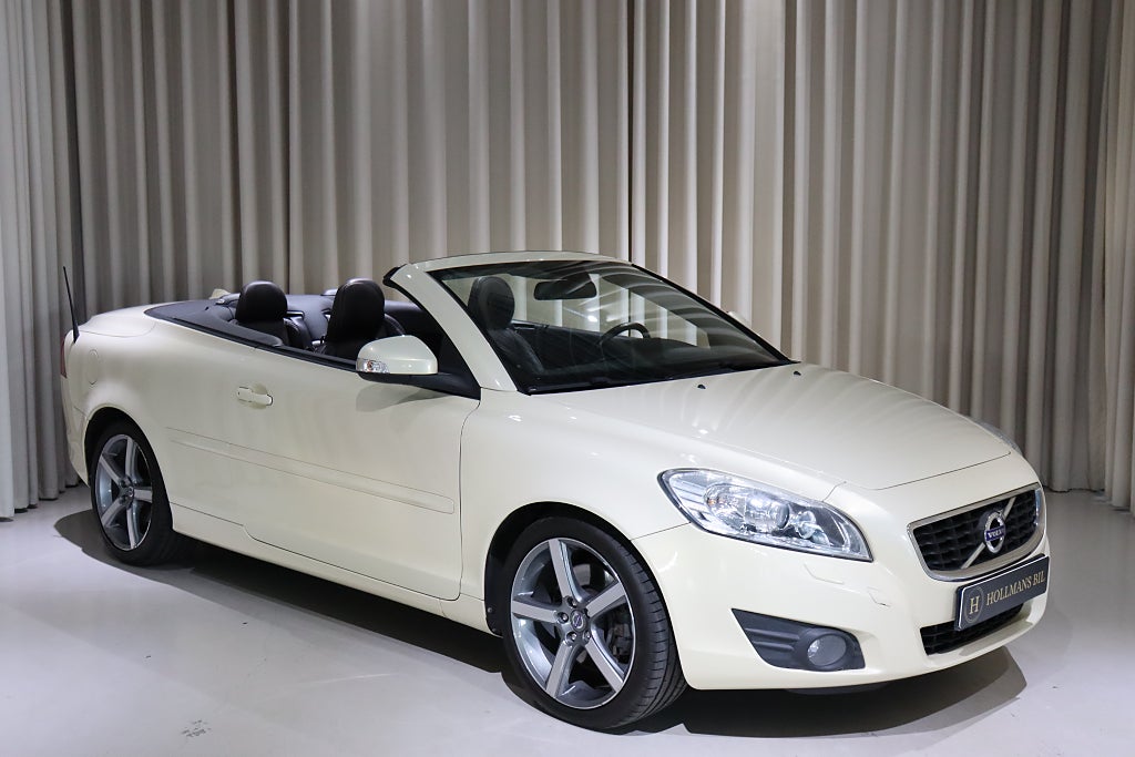 Volvo C70 T5 230HK Auto Summum Läder Full Historik