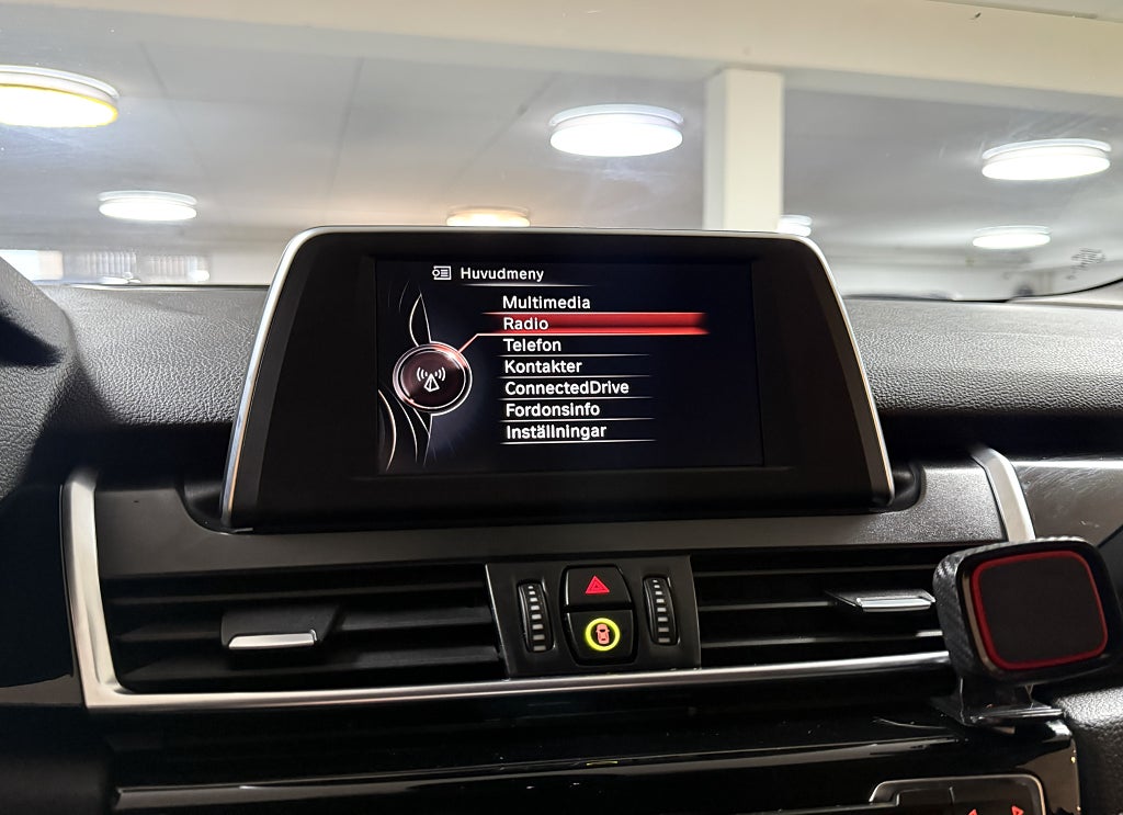 BMW 218 d GRAND TOURER 7-SITS LUXURY LINE DRAG B-KAM HELSKINN