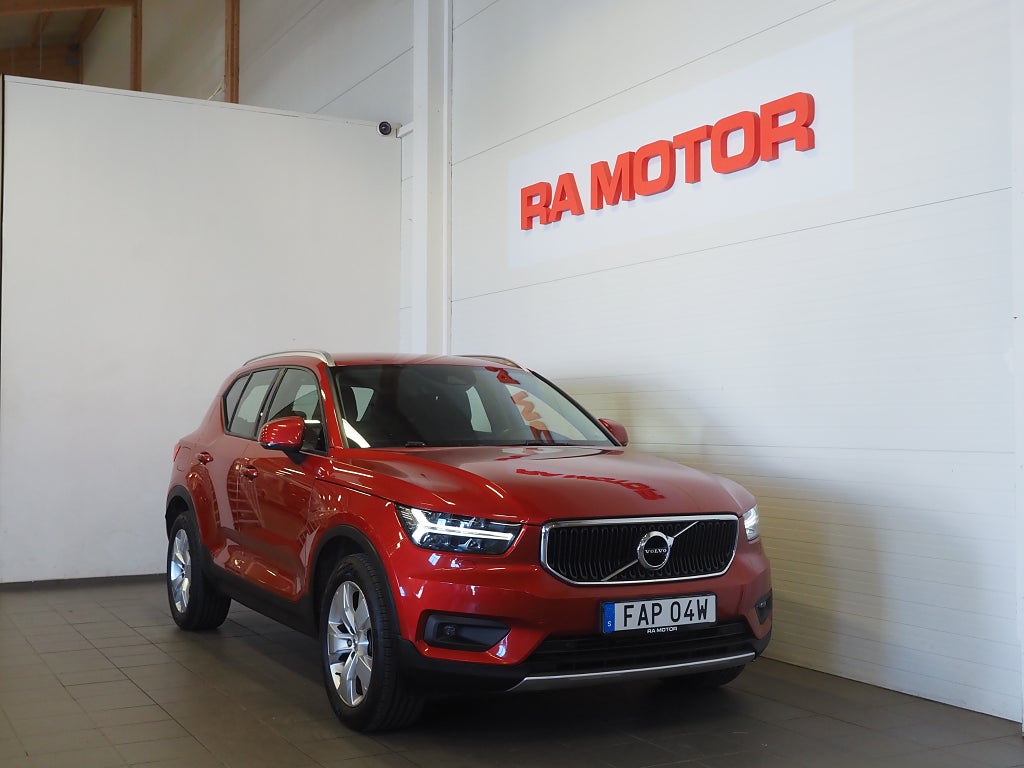 Volvo XC40 D3 AWD Geartronic Momentum 150hk | B-Kamera | Drag |