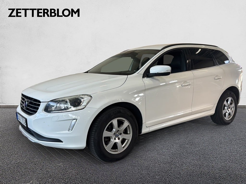 SUV Volvo XC60 1 av 14