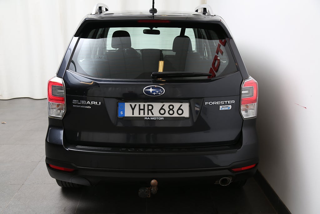 Subaru Forester 2,0D 147hk XS 4WD Aut Kamera Motorv Drag 2016