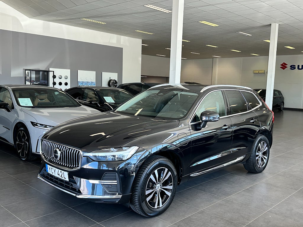 Volvo XC60 Recharge T6 AWD Automat Core Edition Pano V-Hjul Ingår