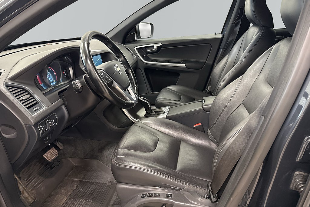 Volvo XC60 D4 AWD Geartronic Summum VOC Dieselvärmare GPS