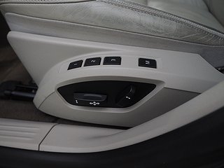 Halvkombi Volvo V40 Cross Country 13 av 19