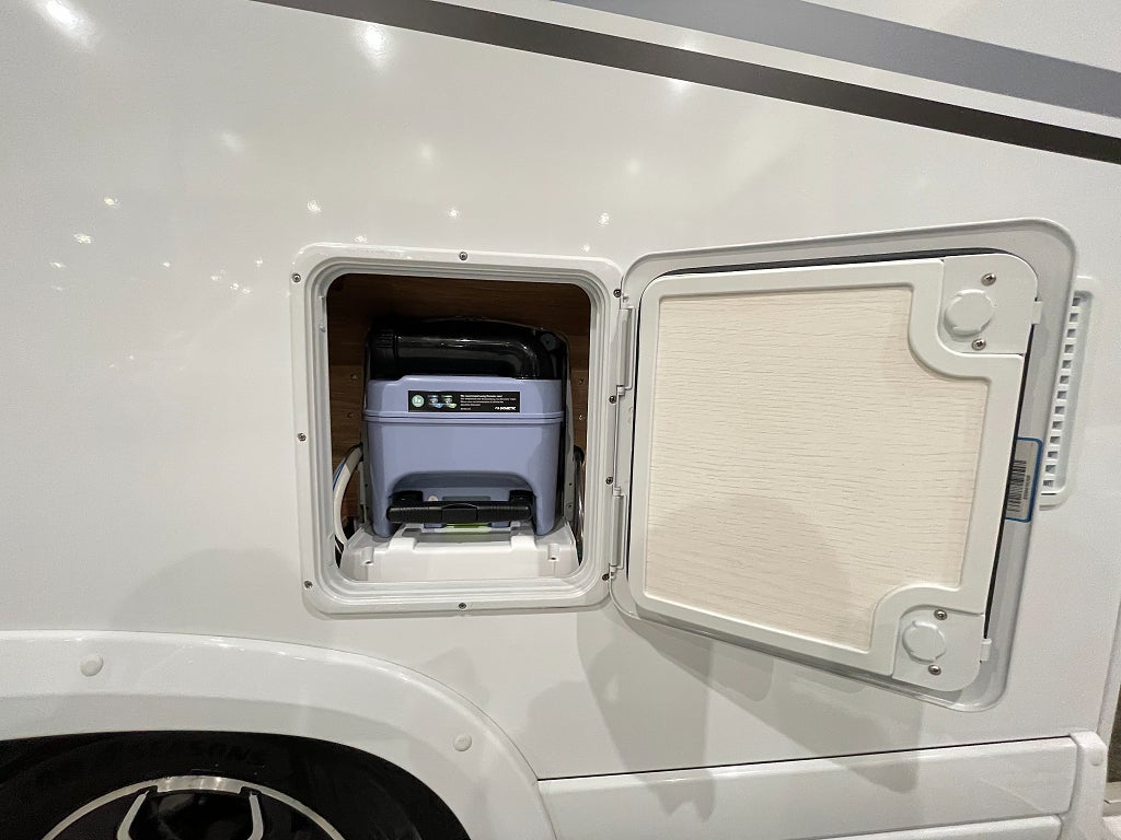 Pilote P 740 GJ / Solcell / B-körkort / Automat /  - Pilote