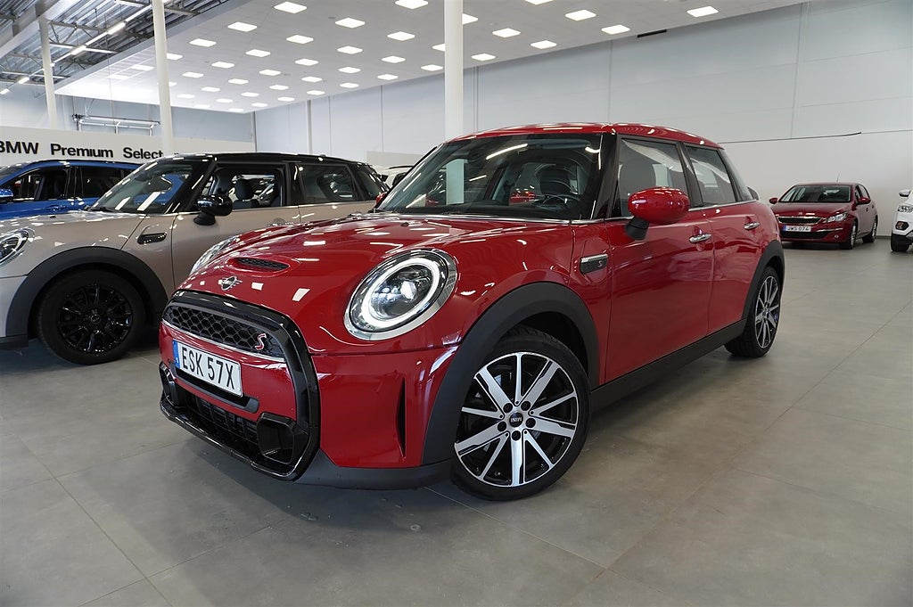 MINI Cooper 5dr Apple CarPlay Kamera LED 17"