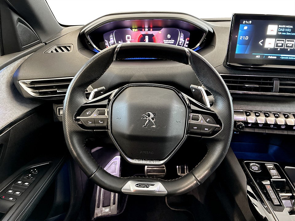 Bild på Peugeot 5008 GT 1.2 PT 130hk Aut 7-SITS B-KAMERA CARPLAY
