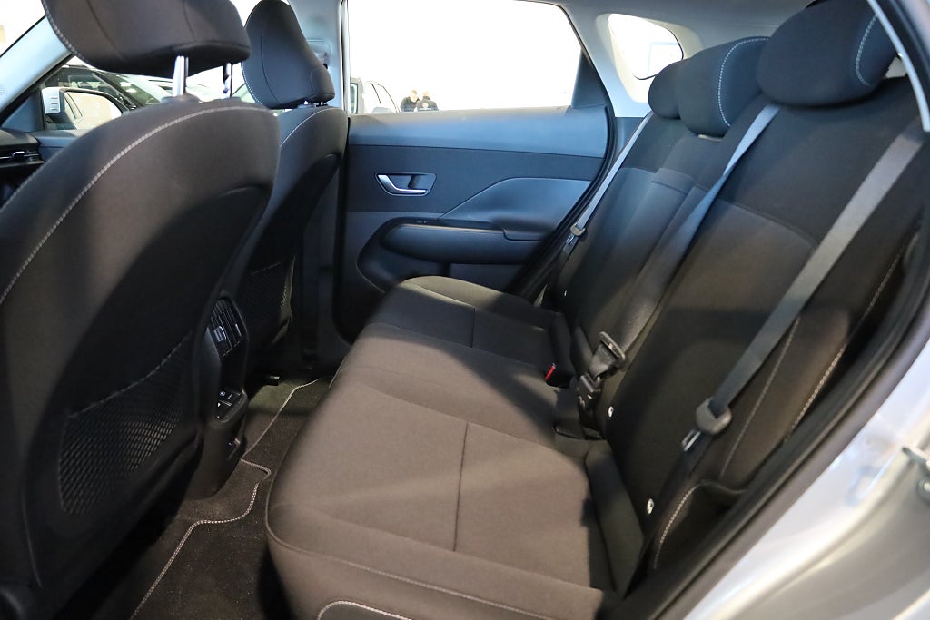 Hyundai Kona Electric  Essential Navi Kamera Leasbar Keyless 2024
