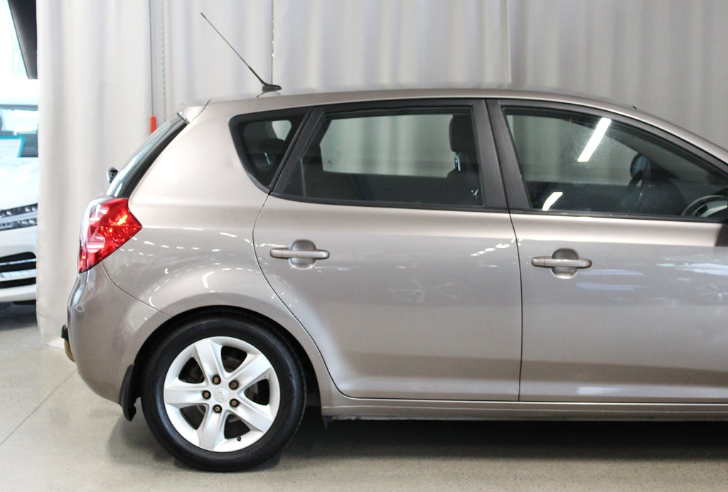 Kia Ceed 1.6 CVVT EX, Drag, P-Sensor, S&V-hjul