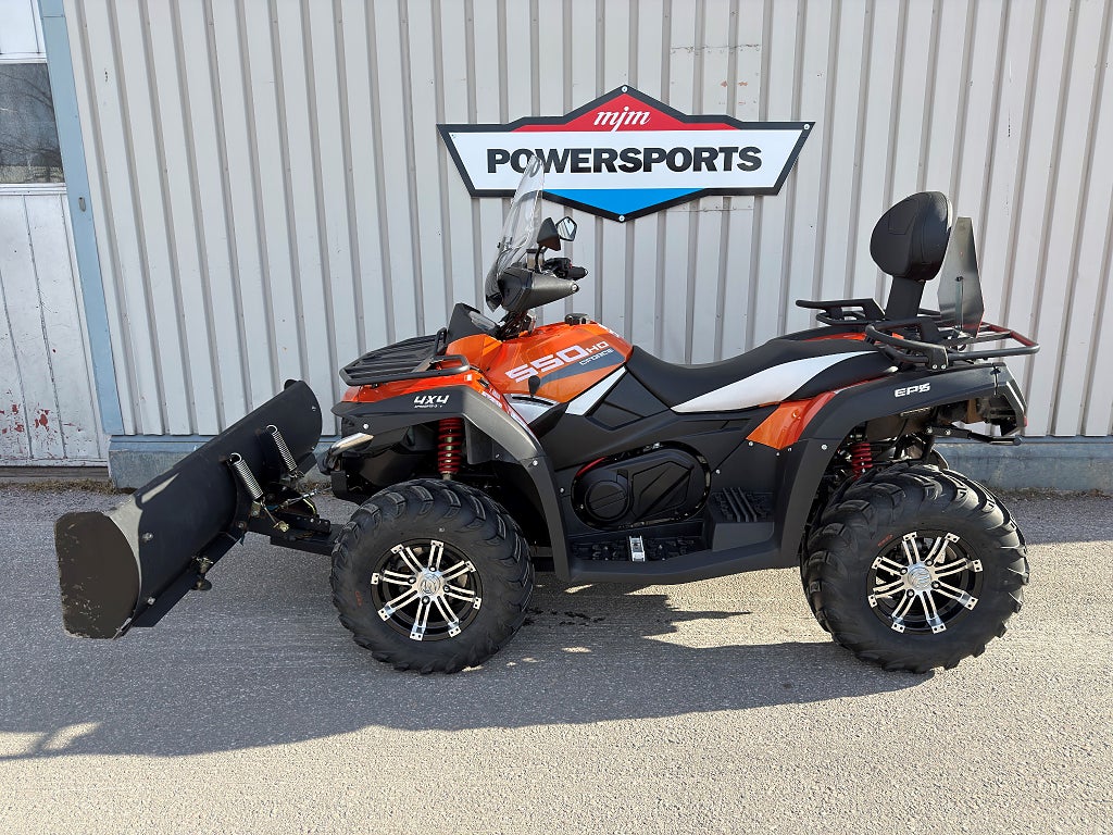 CFMOTO C Force 550 Traktor A  