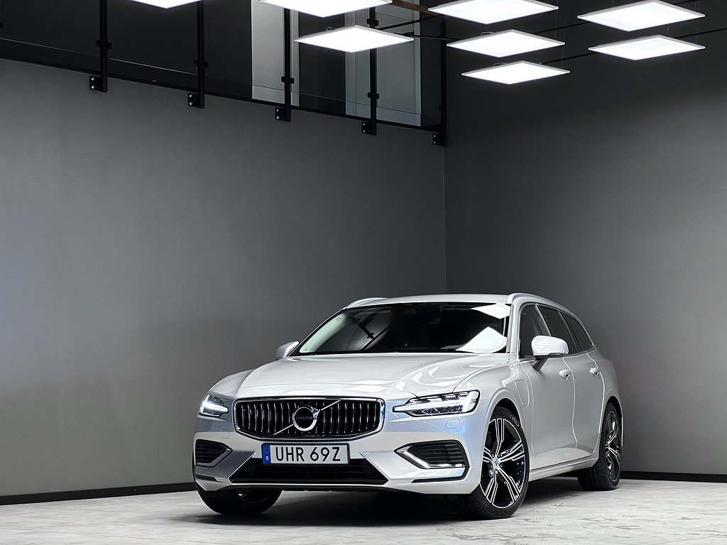 Volvo V60 Recharge T6 AWD Inscription/Navi/Drag/Läder/VOC