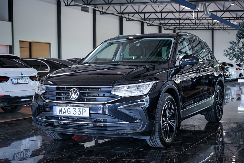 Volkswagen Tiguan 1.5 TSI ACT OPF 150hk Cockpit Drag Kamera HUD