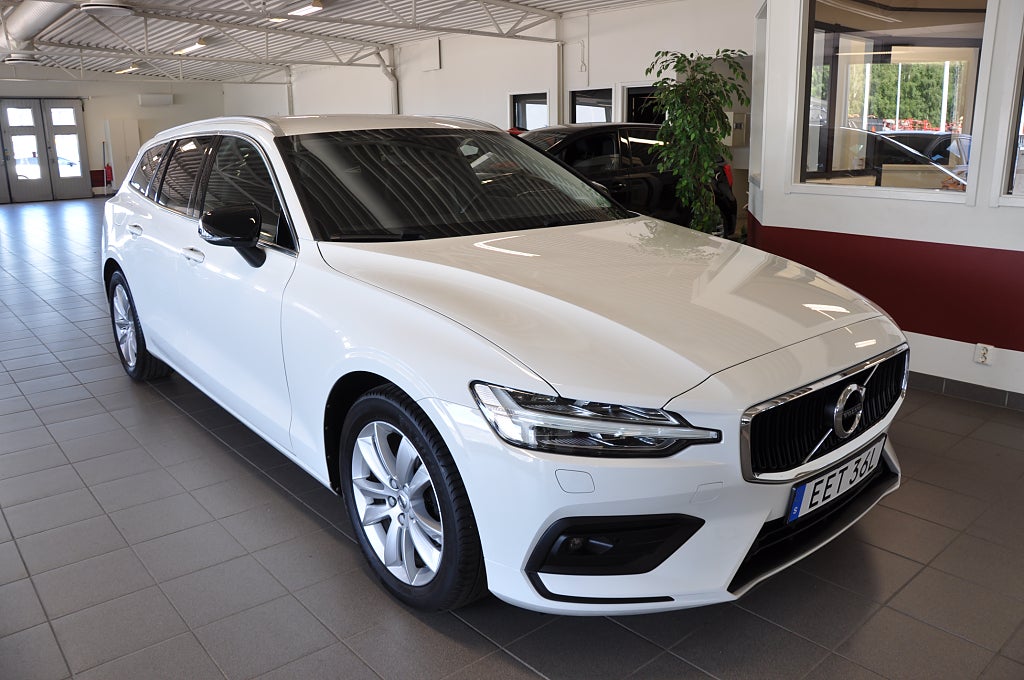 Volvo V60 D3 150hk Momentum Advanced SE Automat