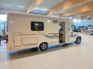 Husbil-halvintegrerad Adria CORAL S 670 SLT 4 av 28