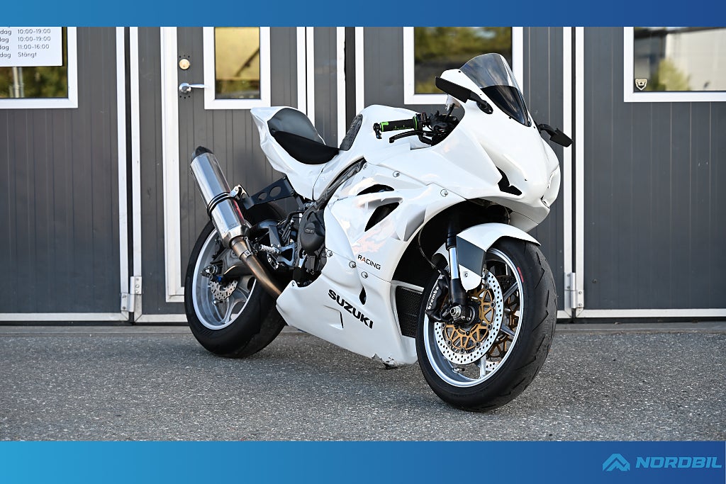 Suzuki Cycles GSX-R1000