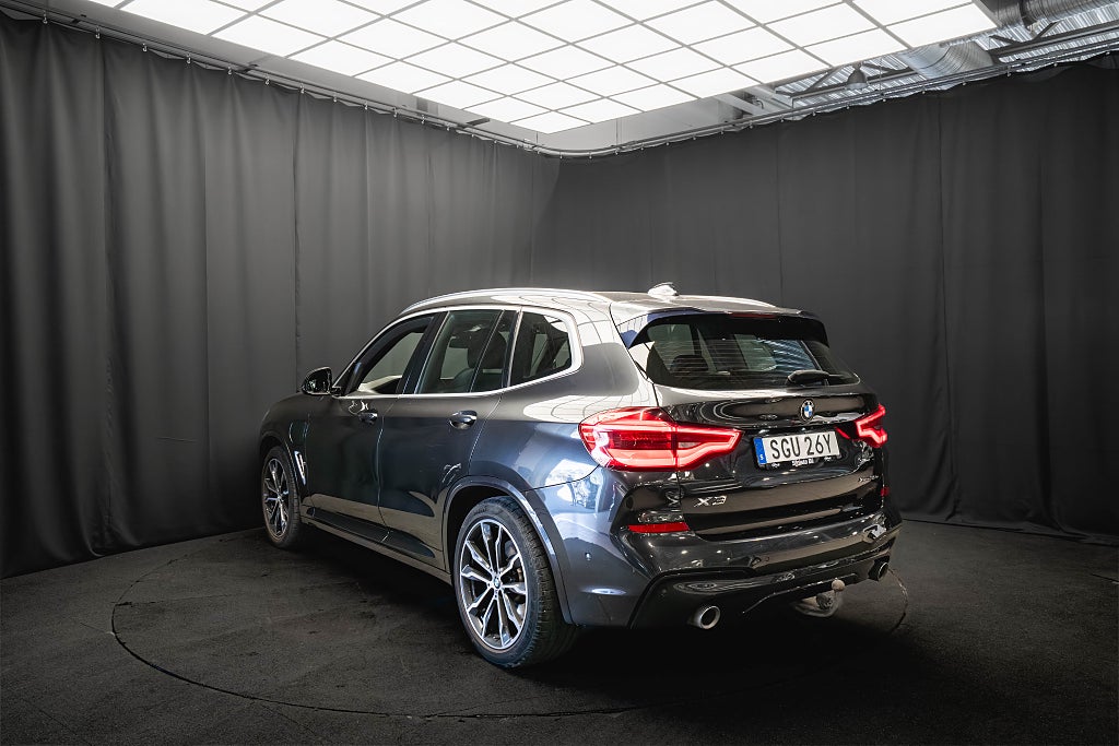 BMW X3 xDrive30e M Sport PANO DRAG LÄDER HUD KAMERA COCKPIT