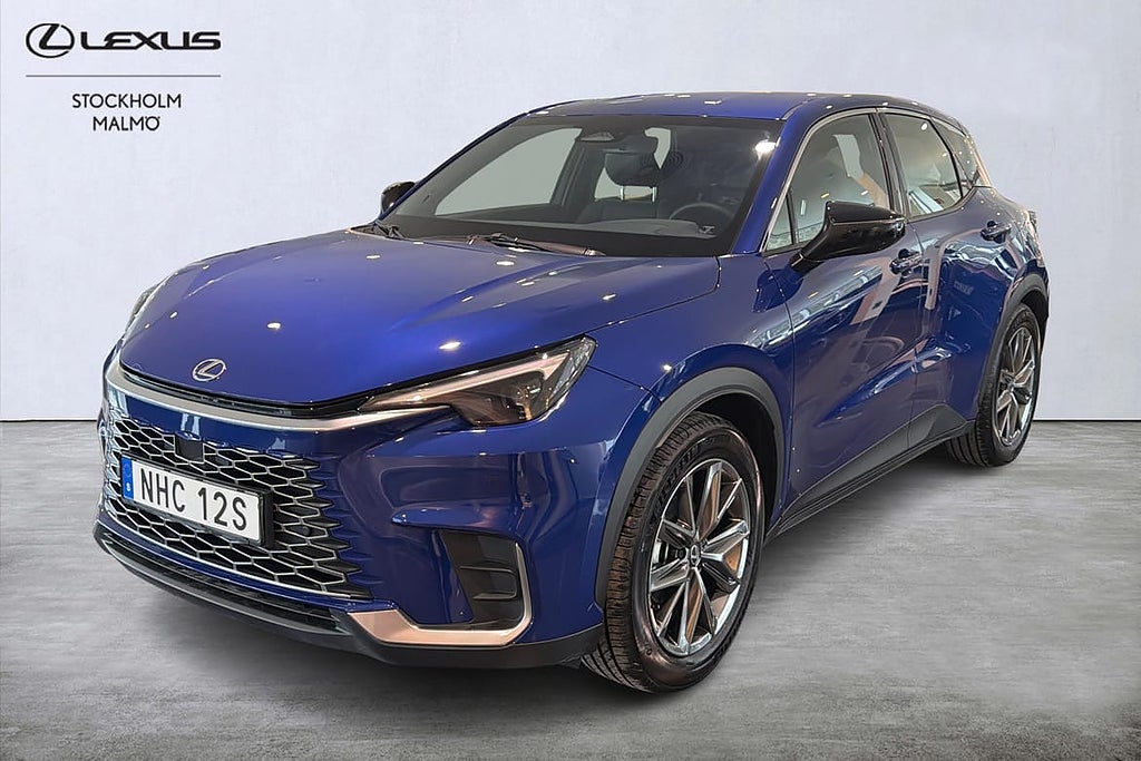 Lexus LBX Relax Tech 136hk P-värm Navi Keyless B-kamera