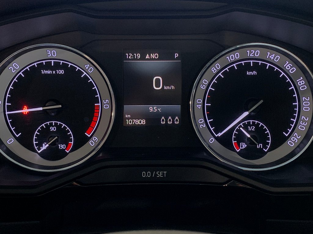 Skoda Superb 2.0 TDI | 4x4 | L&K | VÄRMARE | DRAG | KAMERA 2019
