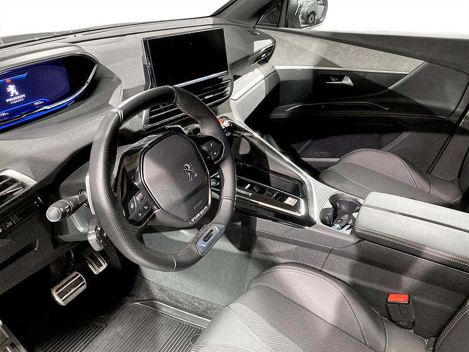 Bild på Peugeot 5008 GT Black Pack 1.2 PT Aut 7-SITS B-KAMERA CARPLAY 130hk