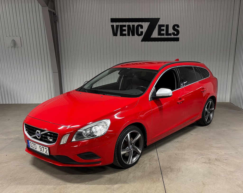 Volvo V60 D4 R-Design Värmare Dragkrok Kamrem bytt
