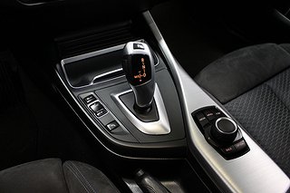 Halvkombi BMW 120 17 av 20